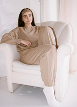 Load image into Gallery viewer, Latte Joggers